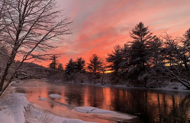 ADK Riverfront Home - Ski Whiteface, Near Lake Placid