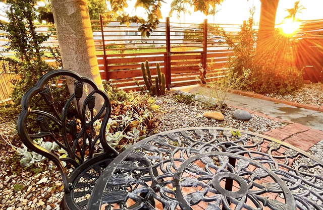 Adorable 1 bedroom house 8 min from La Jolla!
