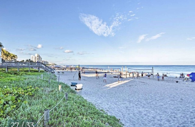 Adorable 1bdr cottage steps to beach!!