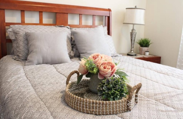 Adorable 2-bedroom apt with patio