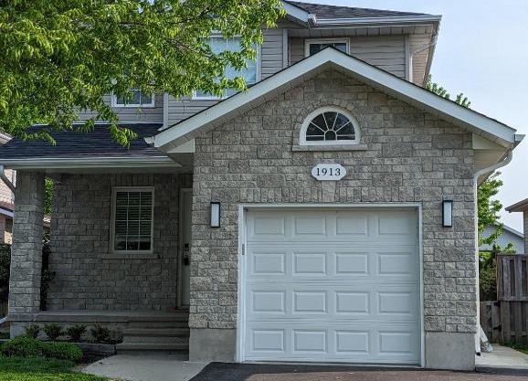 Adorable 4 bed,3 bath house
