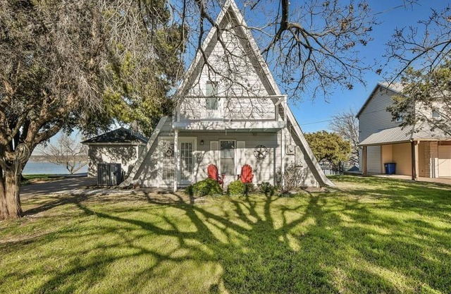 Entzückende A-Frame Lakefront Cabin