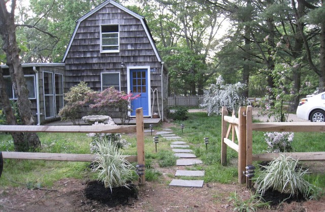 Adorable Amagansett Cottage, Walk to Town or Beach