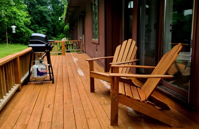 Adorable apartment located on the grounds of Sandhill Crane Vineyards!