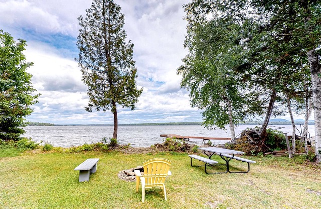 Adorable Lakefront Getaway W/ Private Beach, Dock, Wood Stove & Free WiFi!