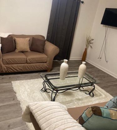*Adorable luxurious 1 Bedroom*