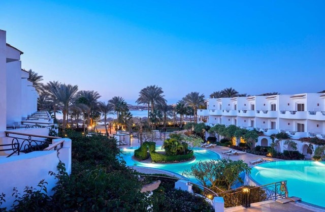 Adults-Only Getaway w/ Beach, Pools, Full-service Spa & Walkable Old Market