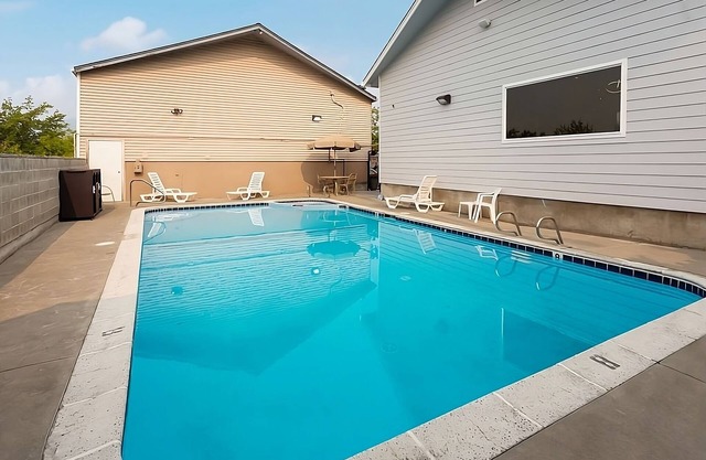 Adventure Awaits! 4 Family-Friendly Units. Close to Performing Arts Center!