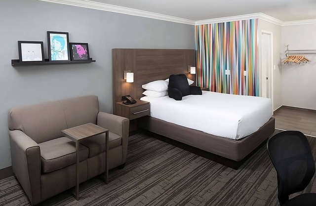 Affordable Accommodation in Signature Temecula! Onsite Pool, Free Parking