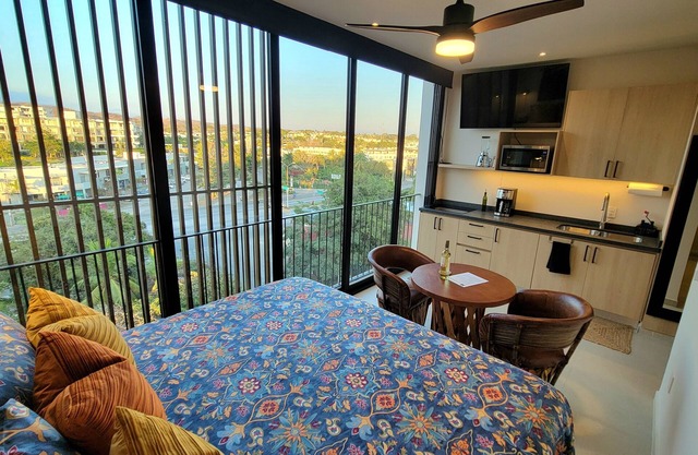 Affordable & Inviting Junior Suite - Steps to the Beach - Beautiful Views