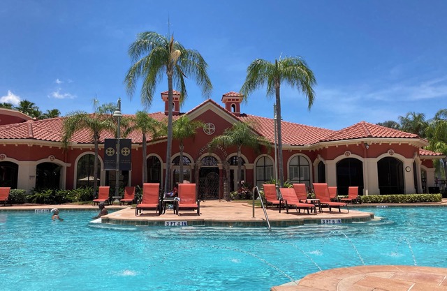 Affordable Luxury in Clearwater Old Tampa Bay. Water view!