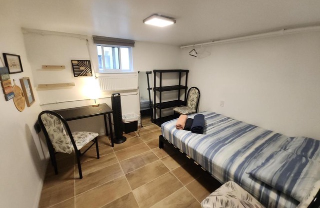 Affordable/Quiet Private Room