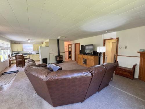 Affordable Sauble Beach Getaway