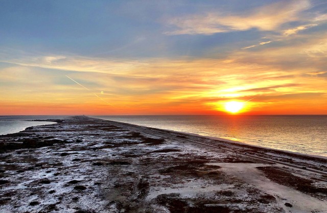 "AFTER DUNE DELIGHT" Posh Luxury Outstanding Gulf & Sound Views 5 Star Condo