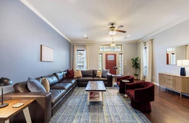 Aggie Escape 4BR+Fire Pit + Yard Games Near A&M