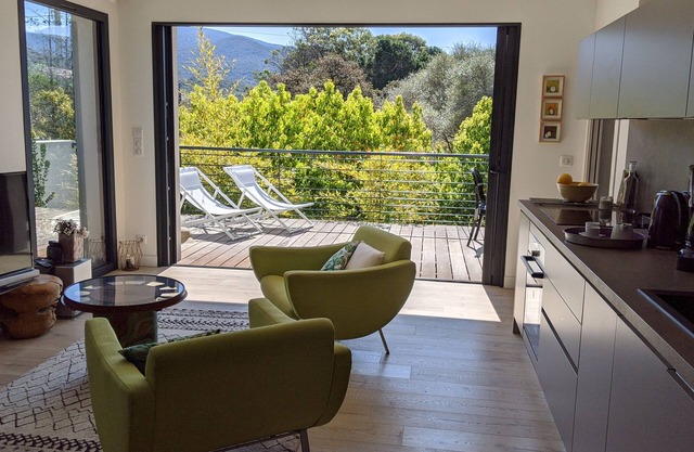 Agosta Plage - Moderne Wohnung von 50m² mit Terrasse