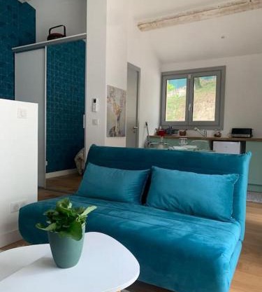 Agréable Studio entre mer & montagne piscine privé