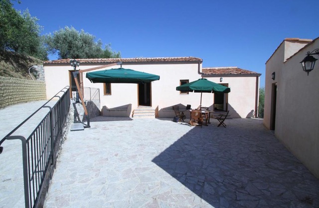 AGRITURISMO ARMO degli ULIVI