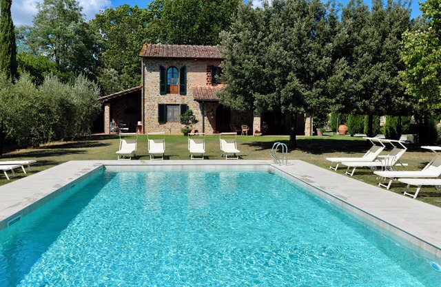 Agriturismo Borgo ai Lecci Charmante Villa in Stein im Herzen der Toskana.