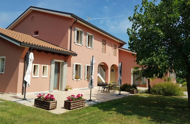 Agriturismo Casa Rossa