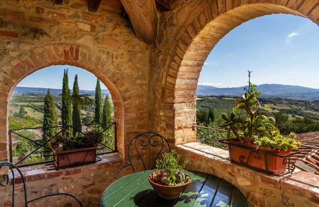 Agriturismo "Gli Archi" mit Pool, WLAN & Garten