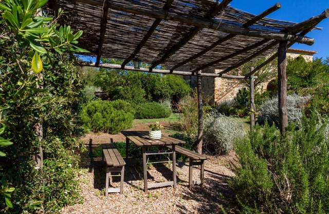 Agriturismo Il Cortile mit Pool, WLAN & Garten