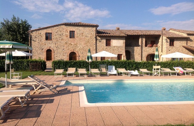 Agriturismo La Peschiera - Veranda prov. of Siena near San Gimignano