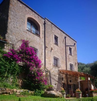 Agriturismo LE CASE ROTTE