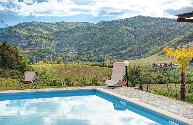 Landhaus 'Monteoliveto Cottage Relax' mit Gemeinschaftspool, privater Terrasse und WLAN