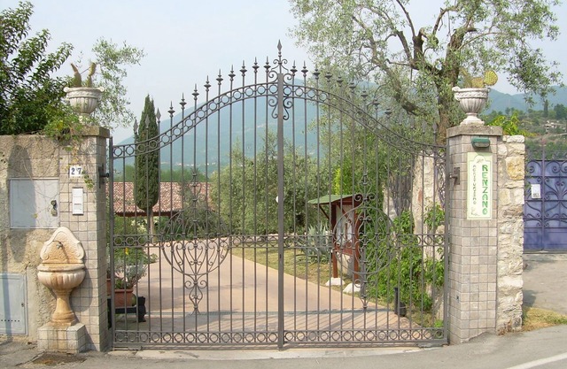 Renzano Garden Apartment C