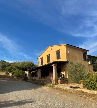 Agriturismo tra il mare e la campagna maremmana