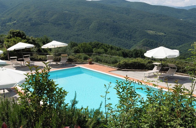 Agriturismo "Universal Harmony - Balestruccio" mit Bergblick, Pool & WLAN
