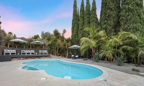 Agua Dulce - Mid Century Oasis - Pool &Hot Tub