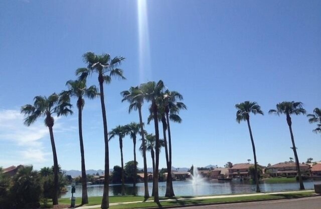 Ahwatukee - 1 BR Condo, im ersten Stock, Blick auf den Pool