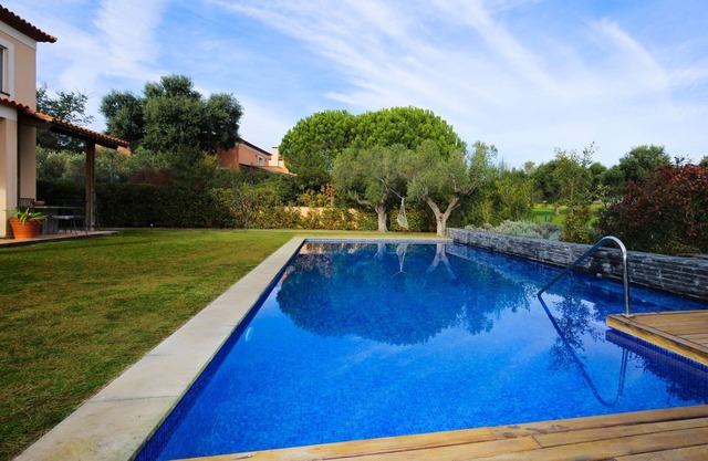 AIGUESVERD ONLY FAMILIESVilla with private pool, golf club