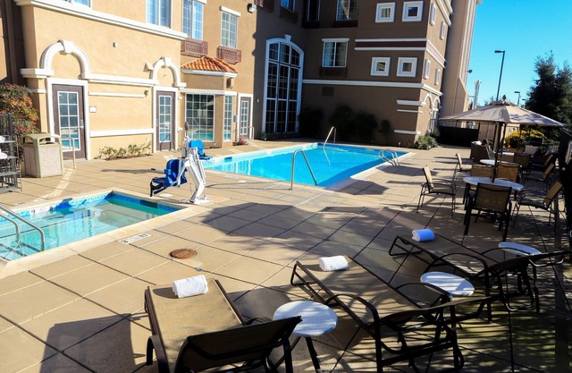 Air-Conditioned Studio near Downtown San Jose | FREE Shuttle