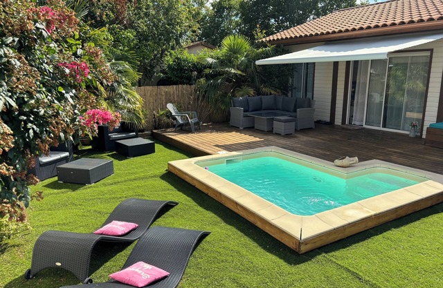 PROMO Ende August September Holzhaus beheizter Pool Spa Internet Fahrräder ruhig