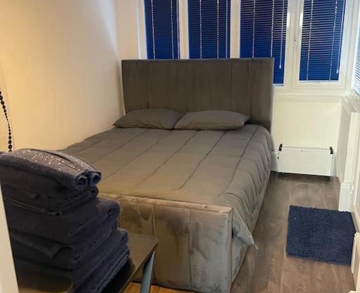 AirCon Accommodation+Parking Near Airport/NEC