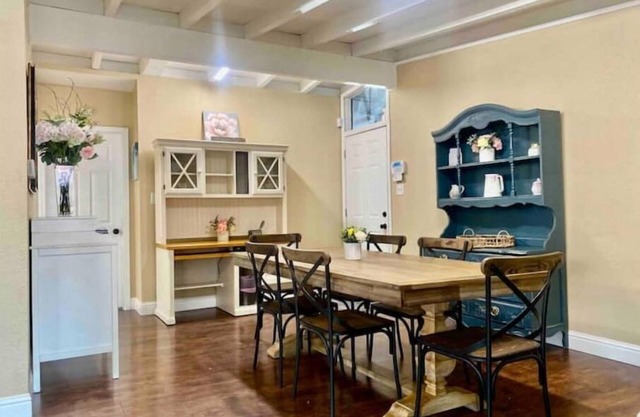 Airport 15min, Downtown 5min, Beautiful Cozy Home