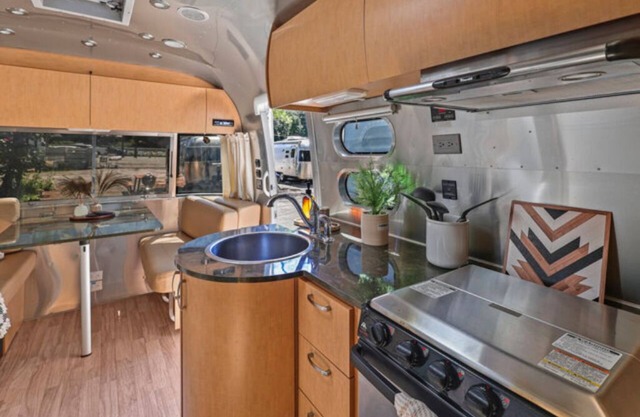 Airstream - (Redbud)