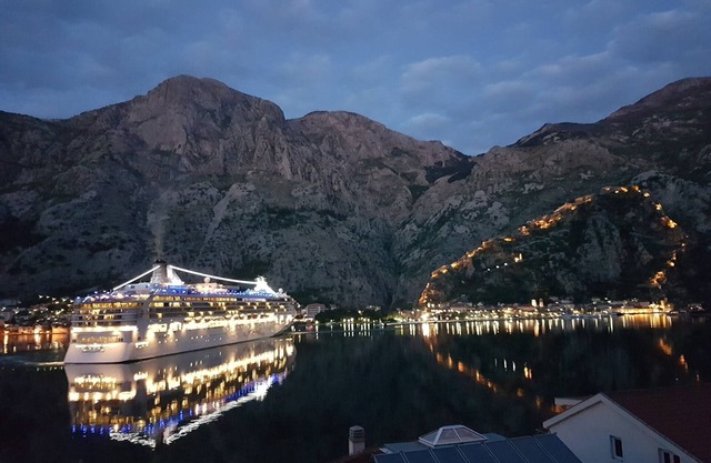 Luftige und geräumige Wohnung mit herrlichem Meerblick