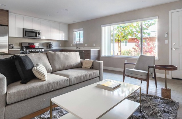Airy Campbell 1BR w/ Parking, W/D, walk to Shops & Dining, by Blueground