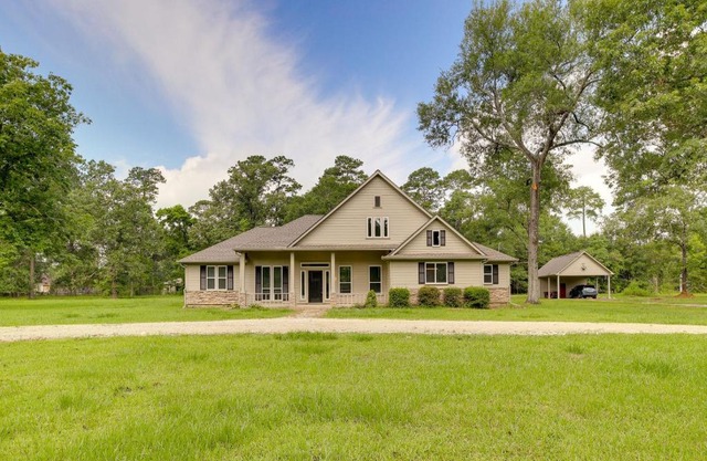 Airy Dayton Vacation Home with Deck and Private Yard!
