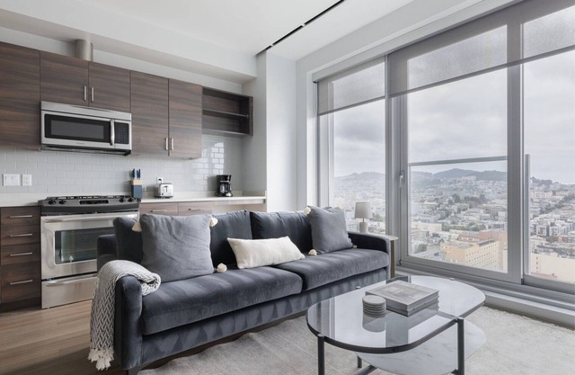 Airy Soma 1BR w/ Pool, Yoga & Spa, nr Station & Bars, by Blueground