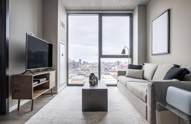 Airy West Loop 1BR w/ Pool, Gym, nr. Fulton Market, by Blueground