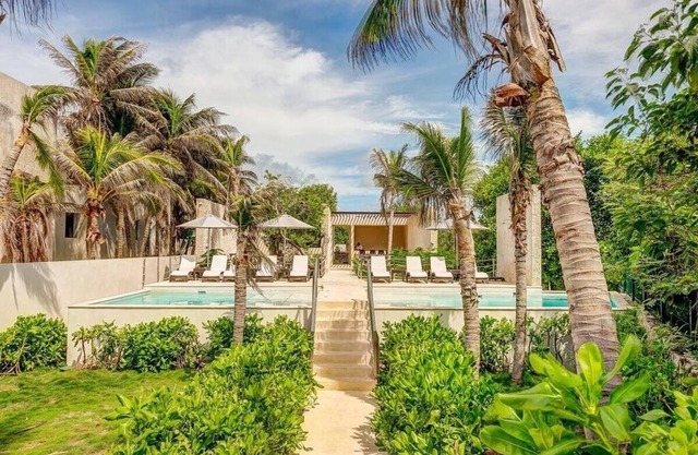 Akumal Bay With Access To The Beach 7 Rooftop Pools