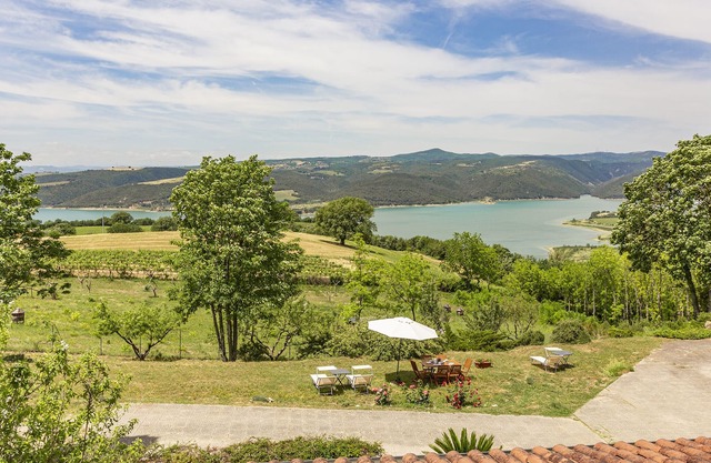 Al Lago Incantato Villa With Pool, Baschi, Italy