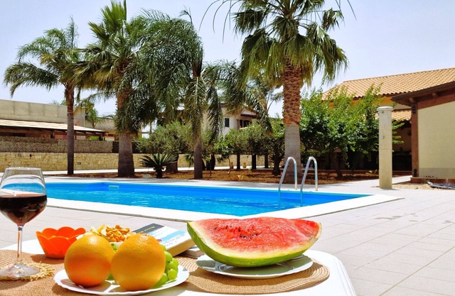 AL049 Villa Paradiso, 12 posti con piscina privata