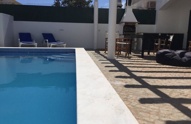 Schöne 4-Zimmer-Haus mit pool, in der Nähe des Strandes. Lic 24611 / AL