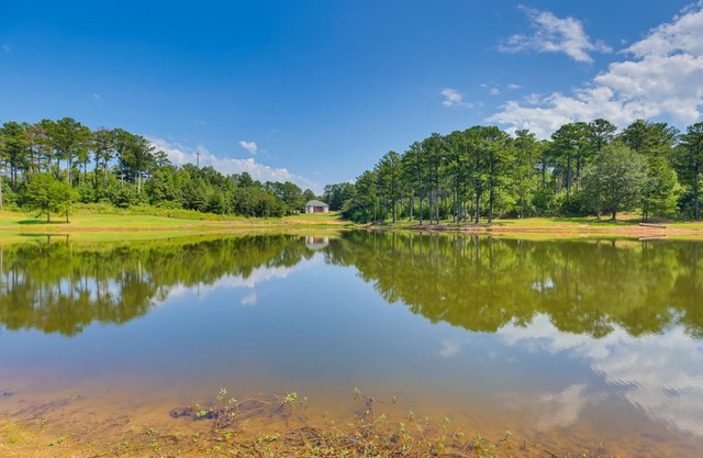 Alabama Retreat w/ Private Pond, Deck & Pool Table